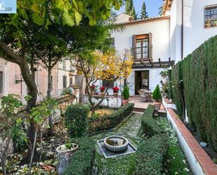 Jardí de Casa adosada en venda en  Granada Capital amb Aire condicionat, Calefacció i Parquet