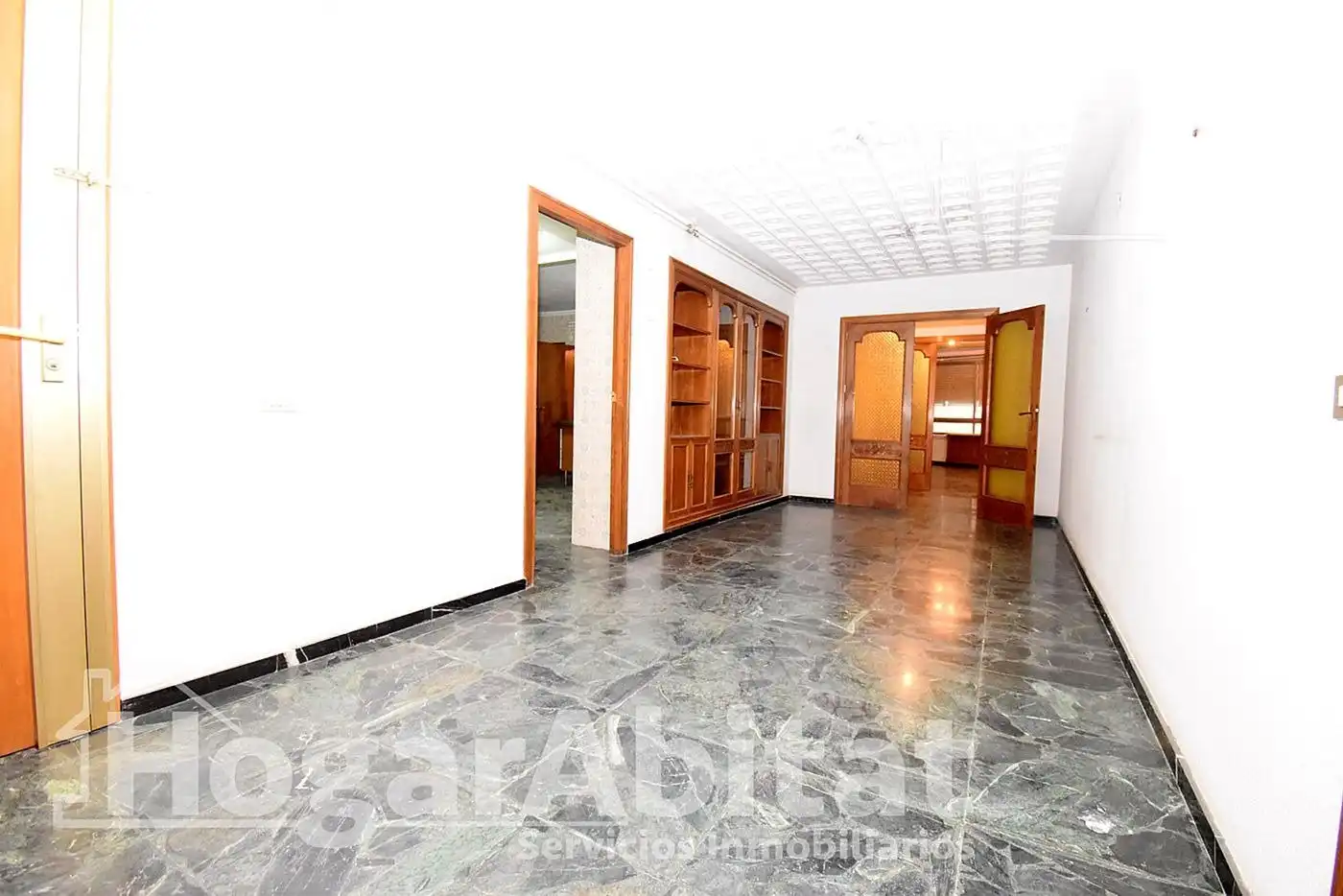 Vista exterior de Piso en venta en Castellón de la Plana / Castelló de la Plana con Calefacción y Balcón