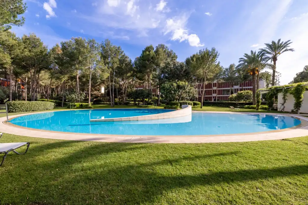 Piscina de Apartament en venda en Calvià amb Aire condicionat, Calefacció i Terrassa