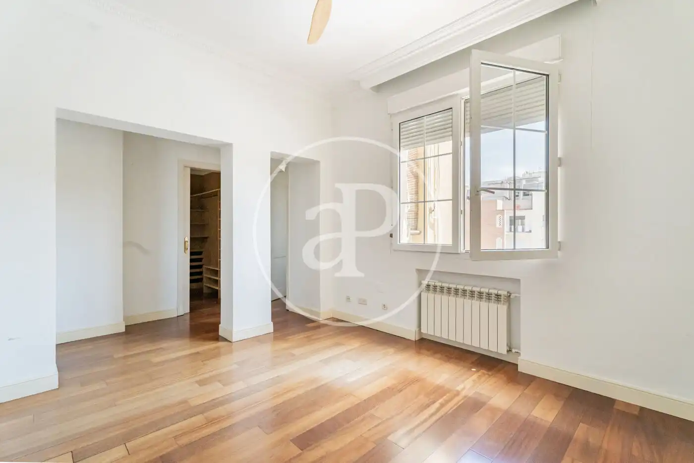 Bedroom of Flat for rent in Madrid  with Heating, Storage room and Balcony