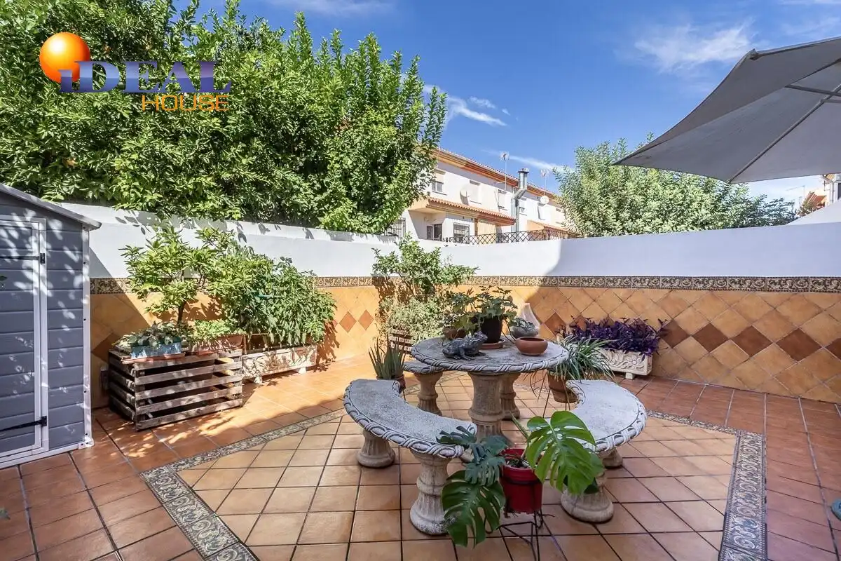 Casa a schiera con terrazza in vendita a Calle de Jerónimo de Rueda 34, imagen 4