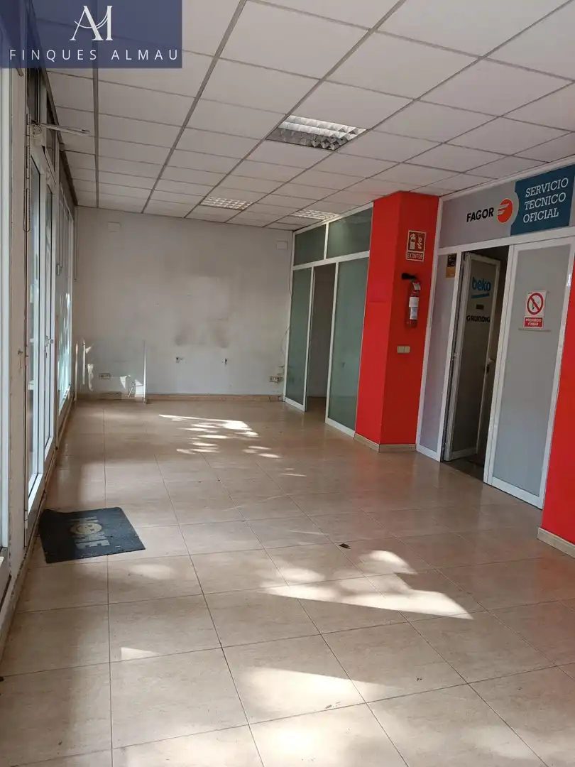 Local en venta en Granollers con Aire acondicionado