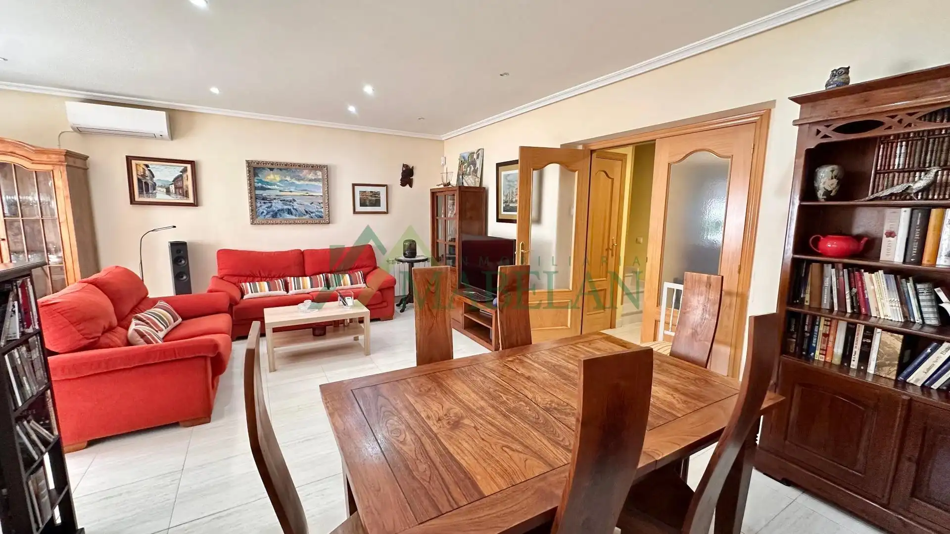 Sala de estar de Casa adosada en venta en Valdemorillo pueblo