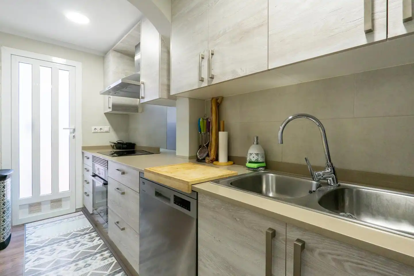 Kitchen of Detached homes for sale in Santa Pola  with Air Conditioner, Terrace and Storage room