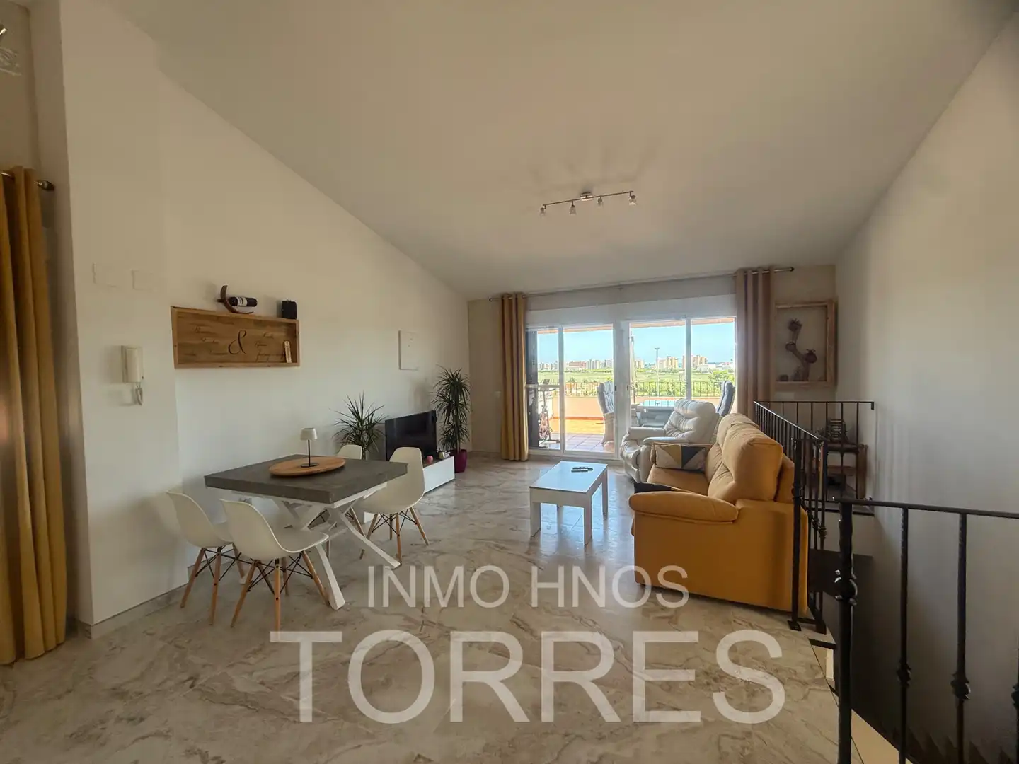 Sala d'estar de Casa o xalet en venda en Peñíscola / Peníscola amb Aire condicionat, Jardí privat i Terrassa
