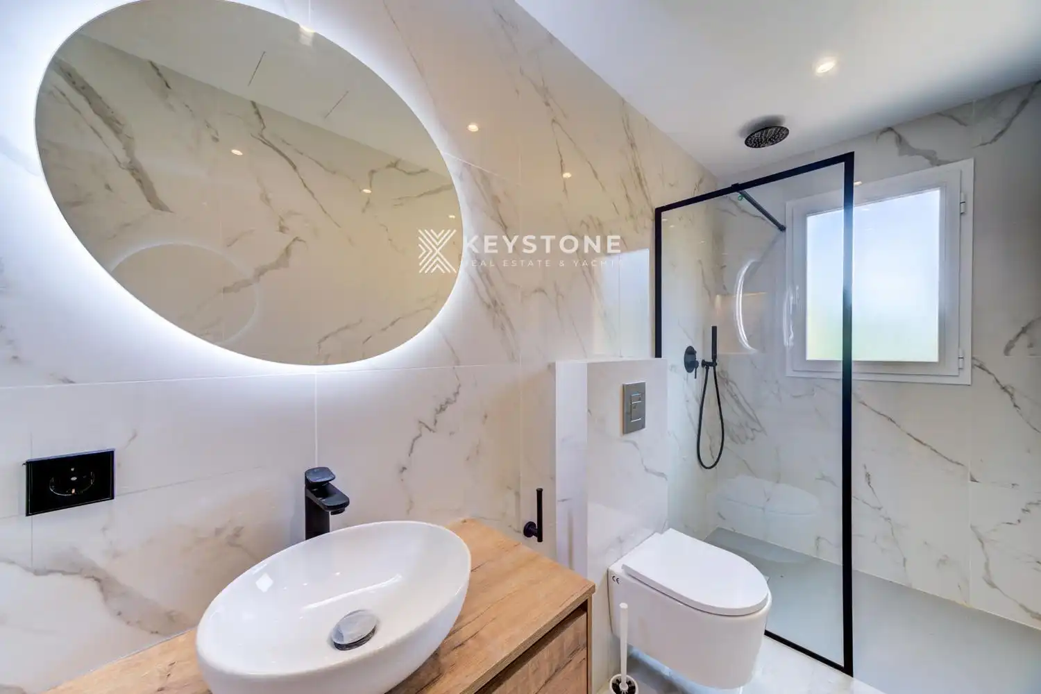 Bathroom of Houses for sale in Calvià  with Terrace, Storage room and Swimming Pool