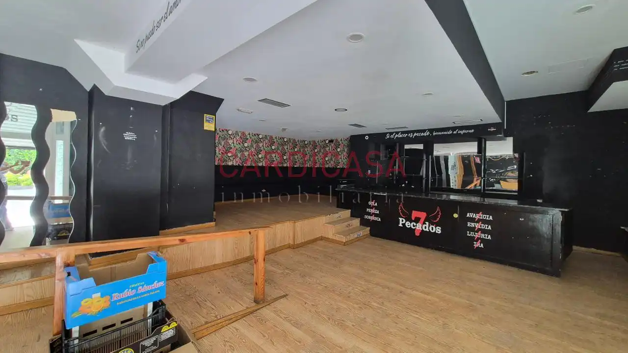 Local comercial en venda a canovas del castillo, imagen 9