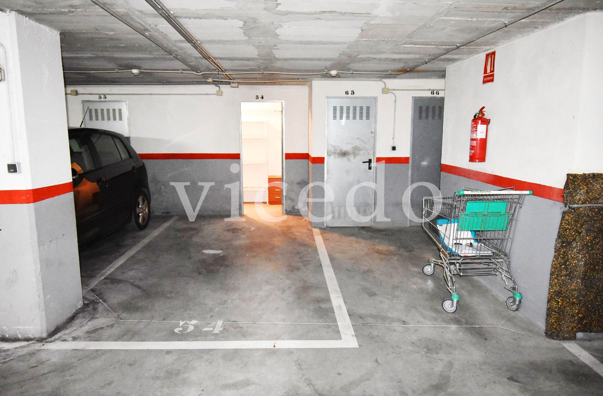 Box room to rent in Carrer Doctor Marañón, 13, Centro