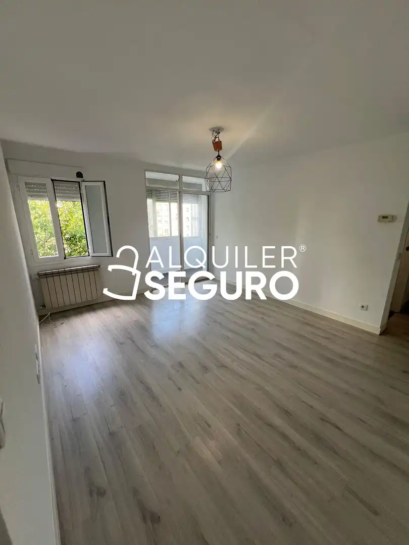 Habitación de Piso de alquiler en Madrid con Calefacción y Terraza