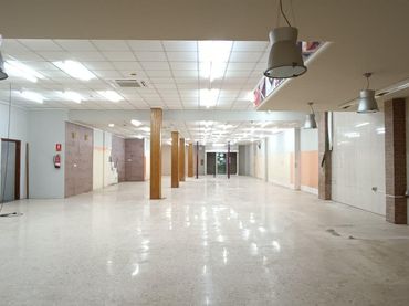 Local comercial en venta en Carlet