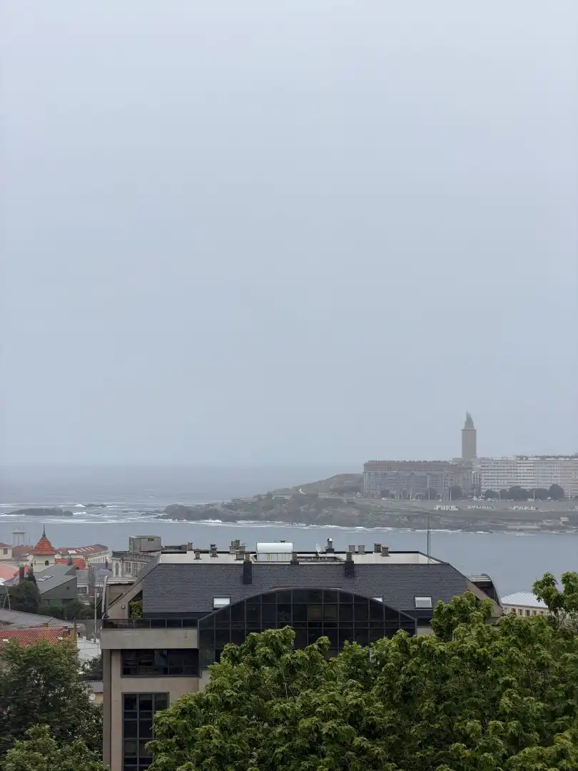 Vista exterior de Piso en venta en A Coruña Capital  con Calefacción, Parquet y Trastero