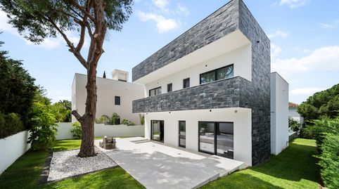 Descubre el lujo y la comodidad en esta impresionante villa contemporánea en Marbesa!, imatge 4
