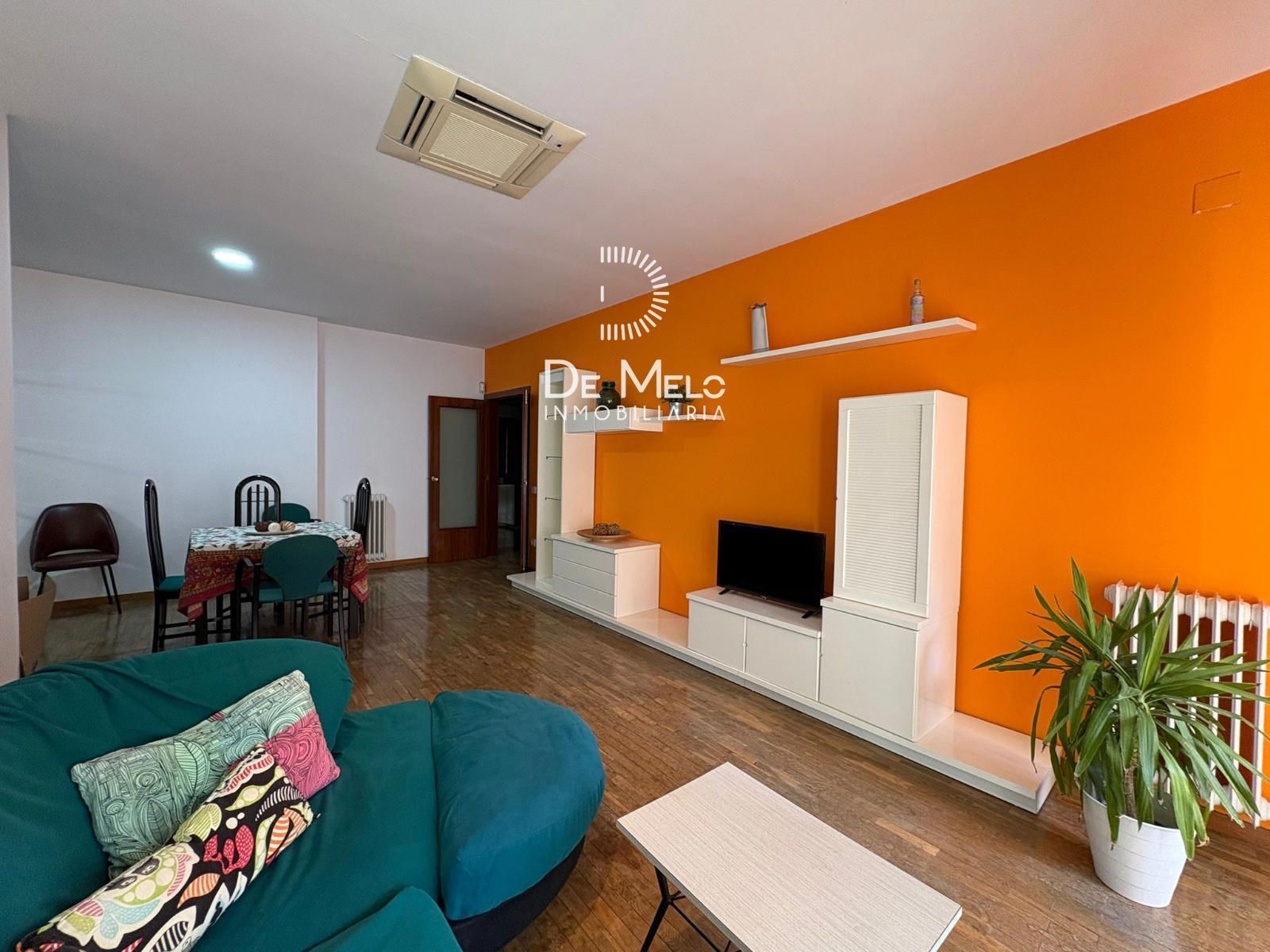 Flat for sale in Francesc Layret, Collblanc