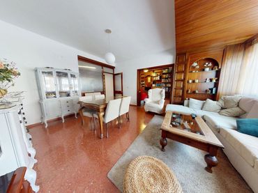 Flat with lift for sale in Republica Argentina
