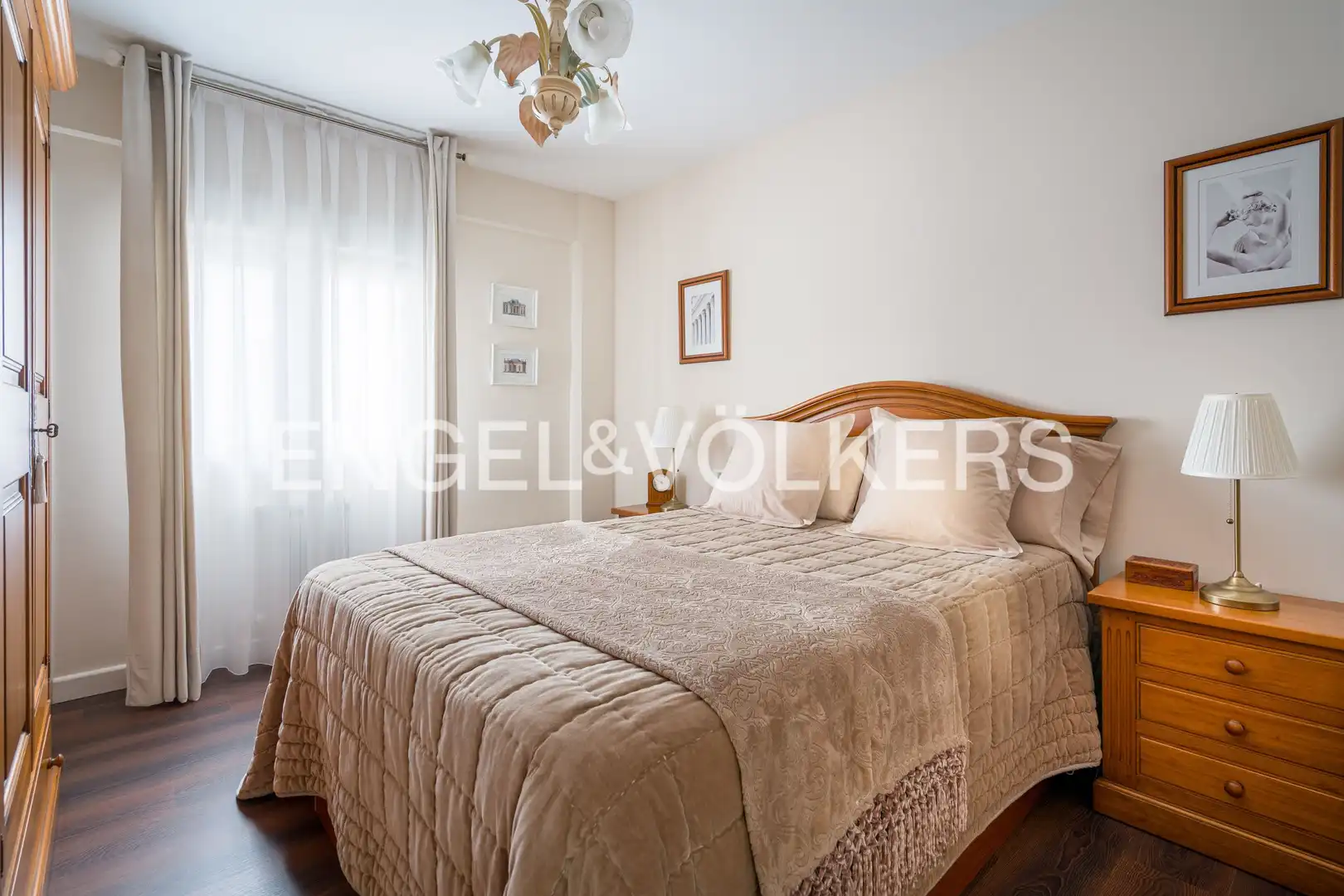 Habitación de Piso en venta en Gijón  con Calefacción, Jardín privado y Terraza