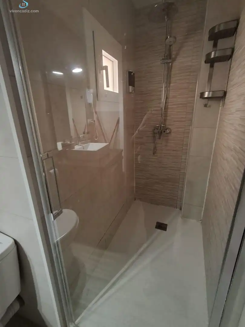 Baño de Piso en venta en Cádiz