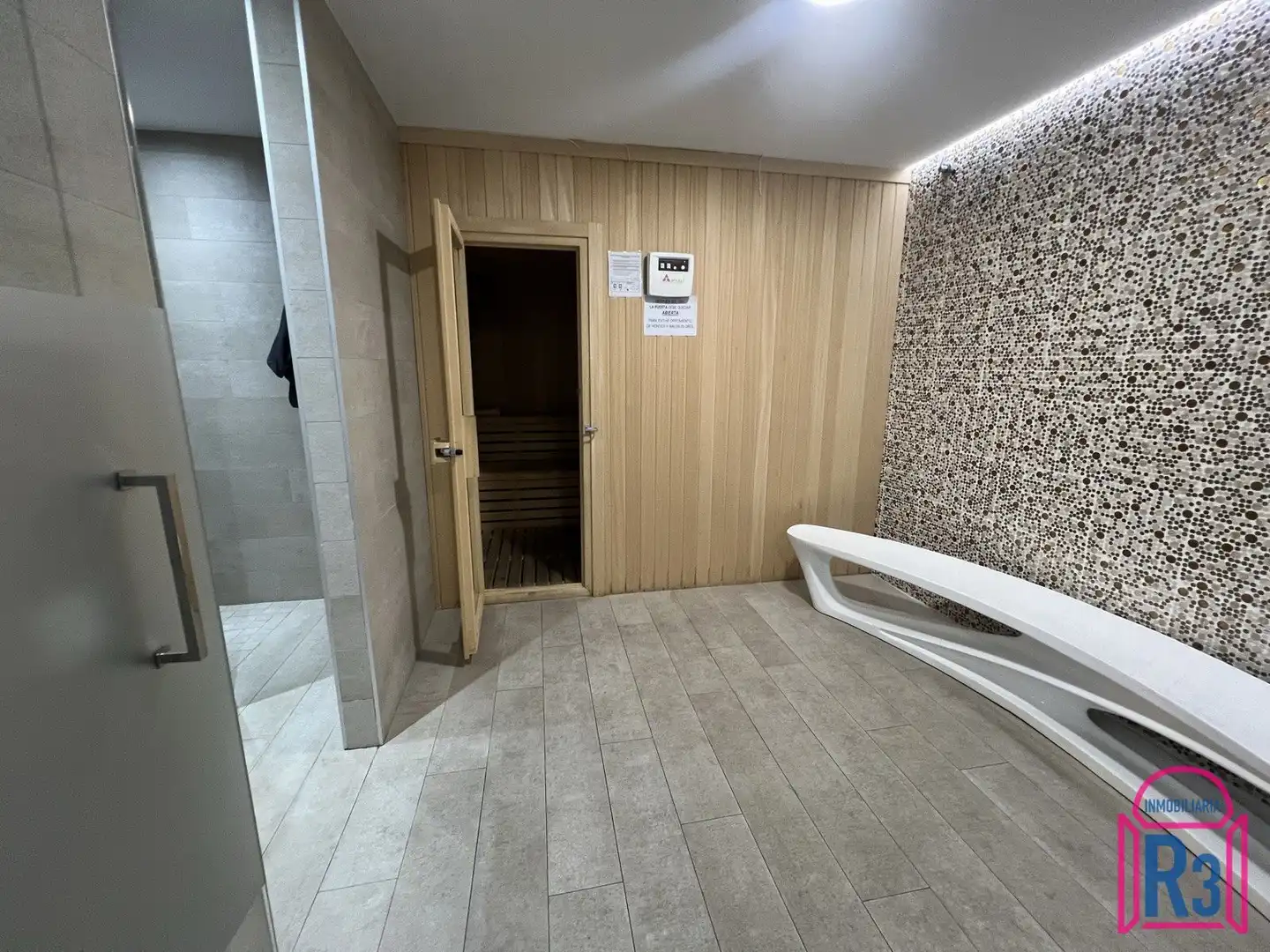 Bathroom of Apartments for sale in León Capital   with Heating, Terrace and Storage room