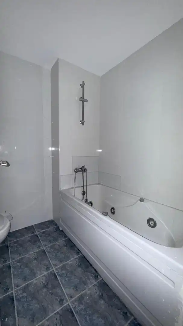 Bany de Pis en venda en Llançà amb Terrassa