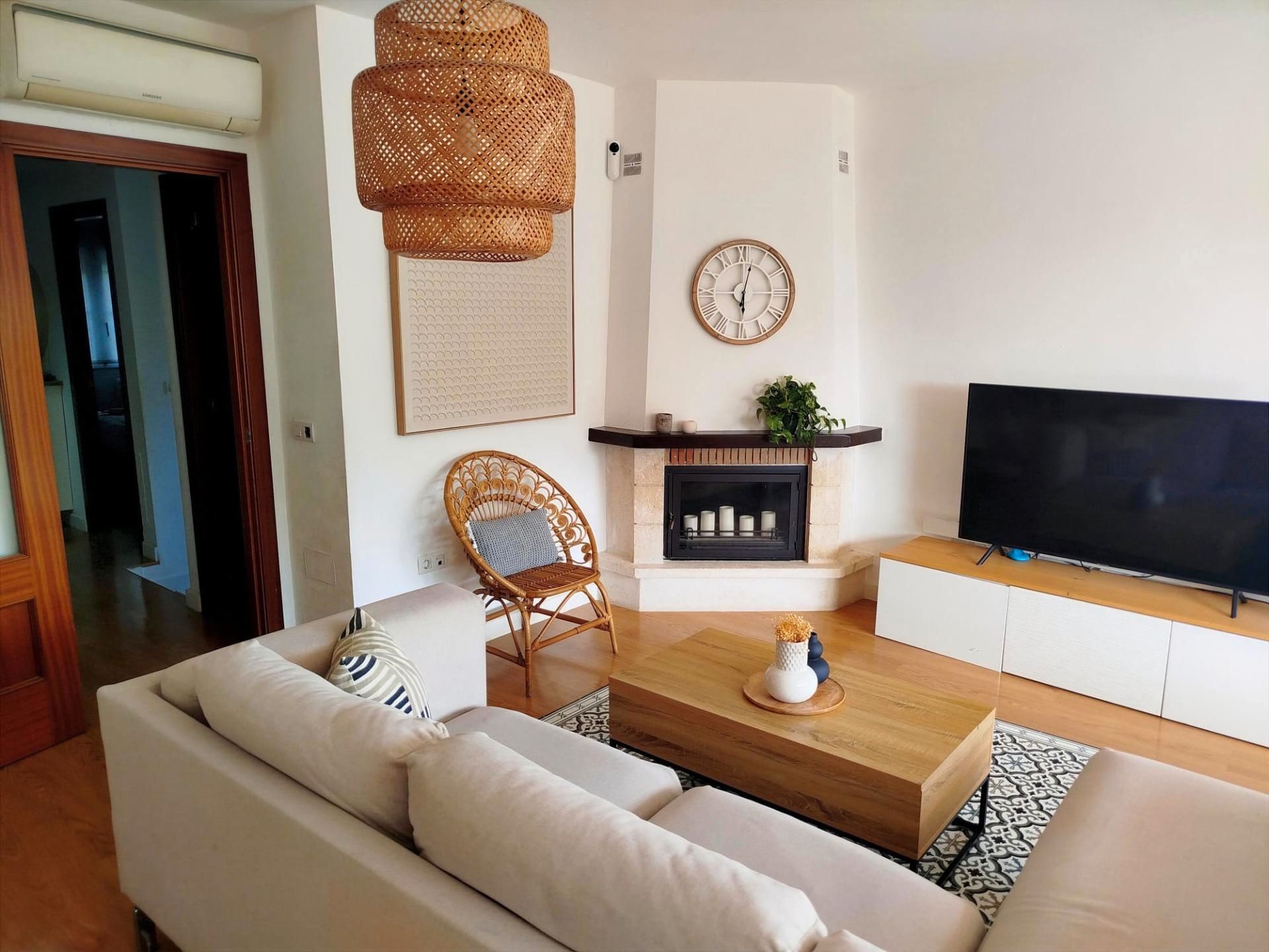 Sala d'estar de Casa adosada en venda en Rincón de la Victoria
