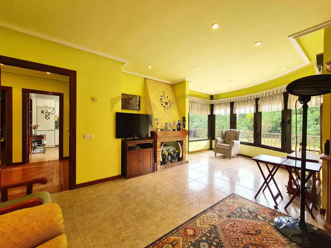 Sala de estar de Casa o chalet en venta en Gijón  con Calefacción, Jardín privado y Terraza