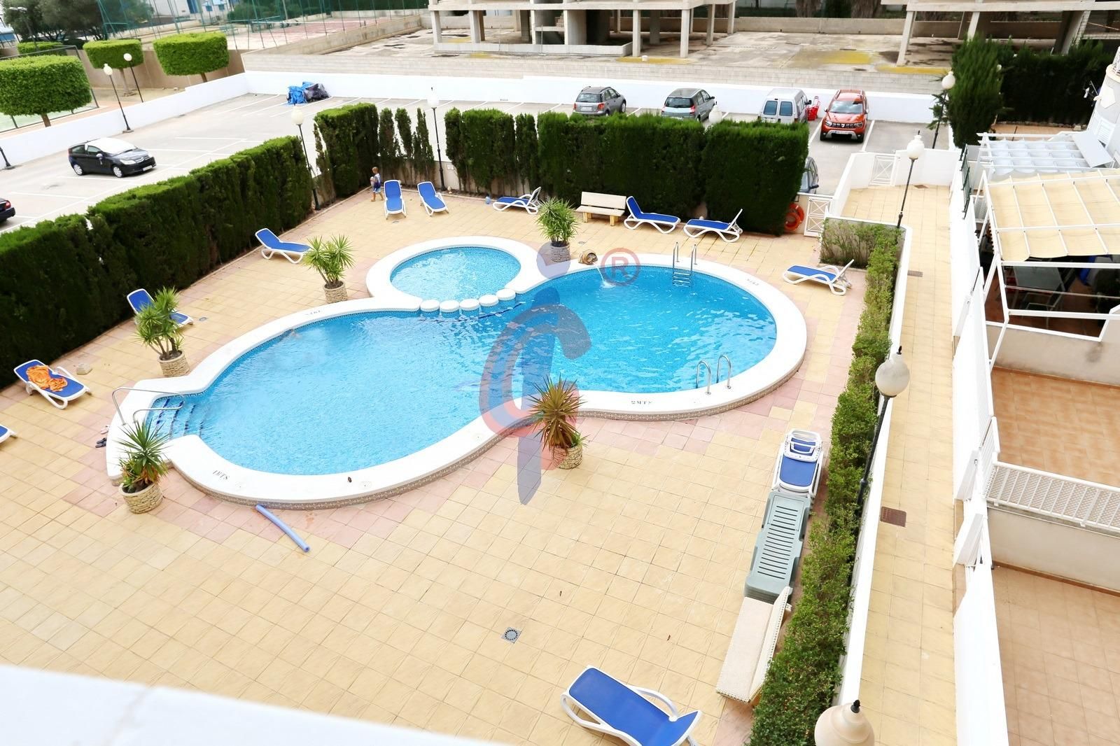 Piscina de Apartament en venda en Guardamar del Segura amb Terrassa i Piscina comunitària