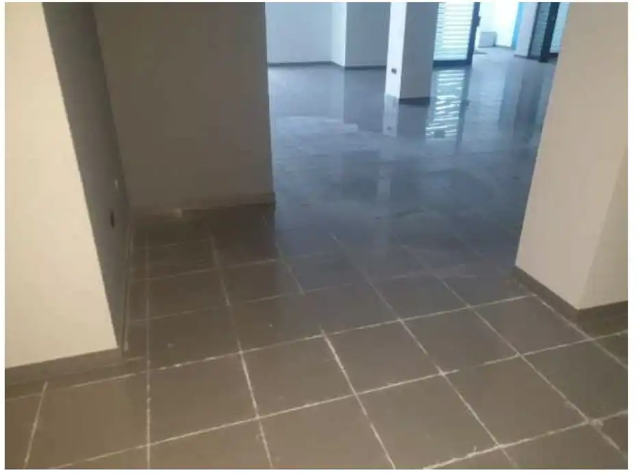 Local comercial en alquiler en Av los Remedios, imagen 24
