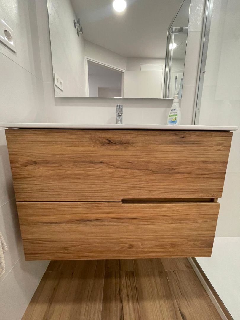 Baño de Planta baja de alquiler en Cerdanyola del Vallès con Parquet, Terraza y Amueblado