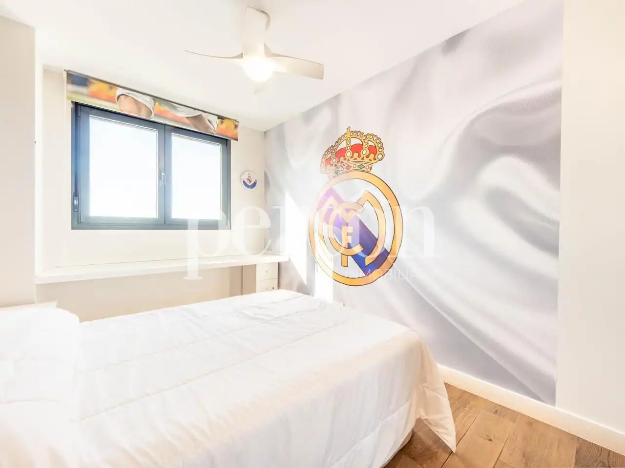 Schlafzimmer von Wohnung zum Verkauf in Valencia mit Klimaanlage, Terrasse und Schwimmbad