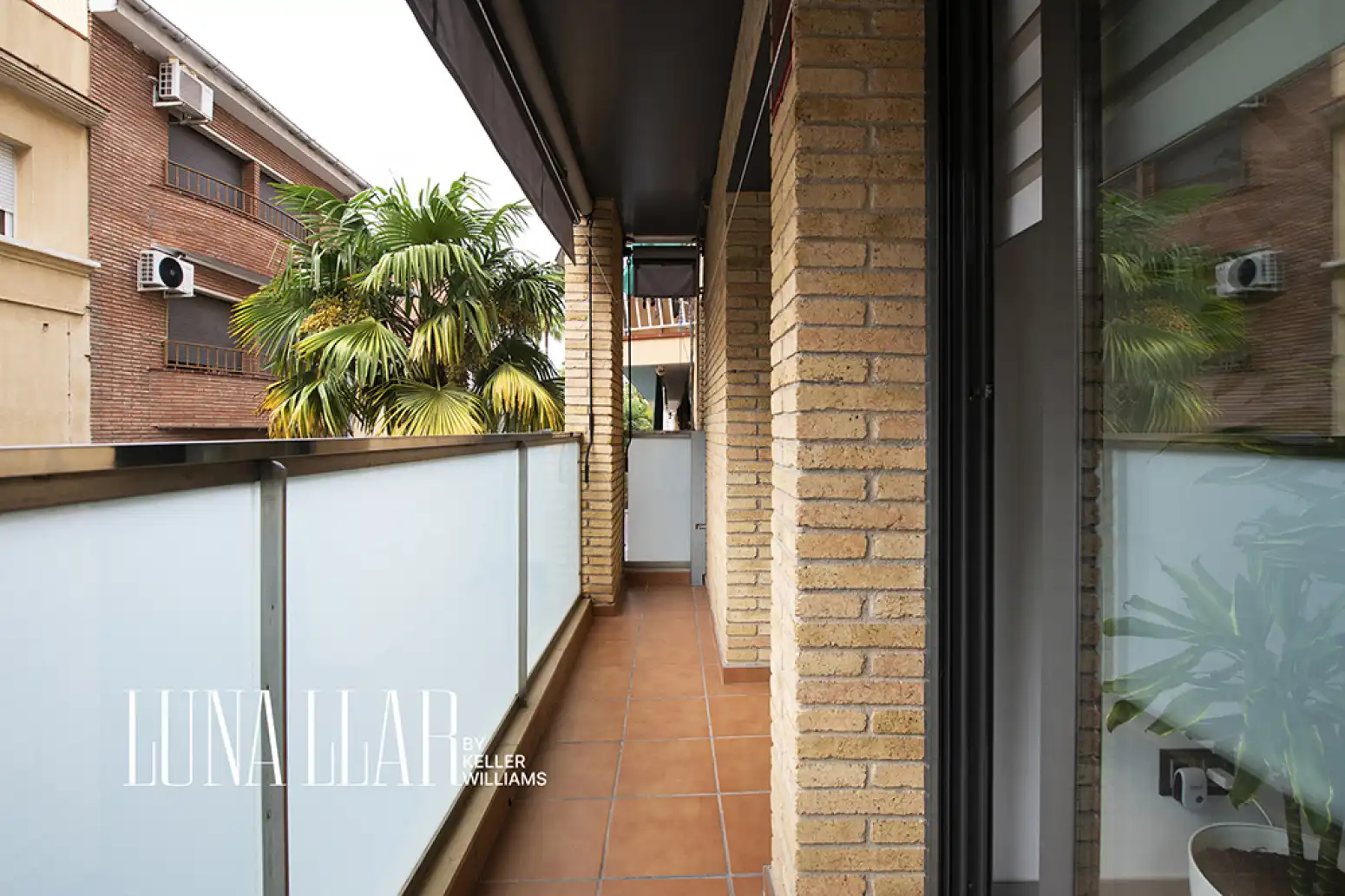 Balcony of Flat for sale in Puigdàlber, Barcelona