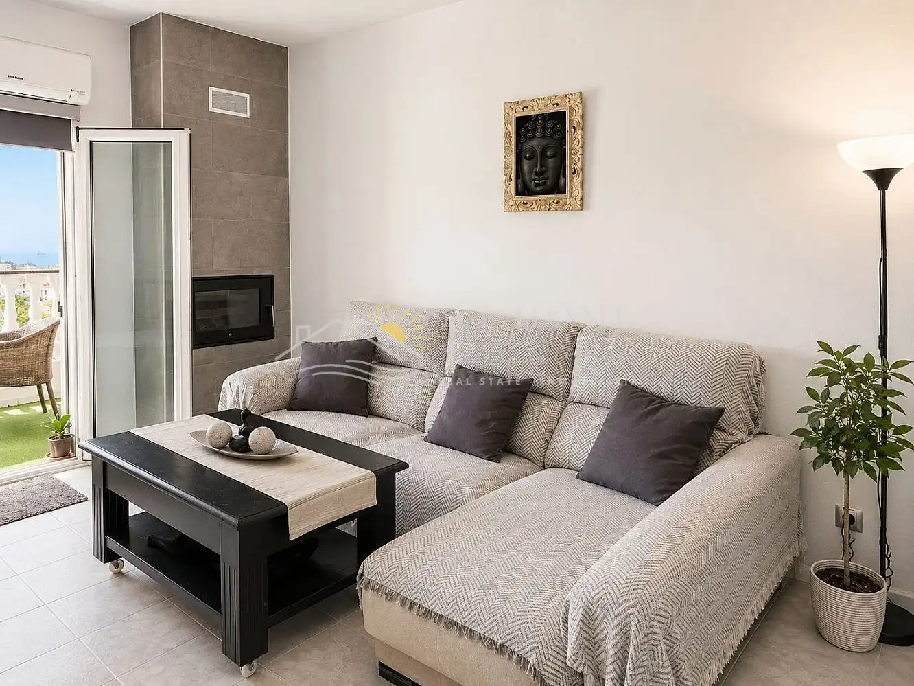 Sala d'estar de Casa o xalet de lloguer en Nerja amb Terrassa, Piscina i Forn