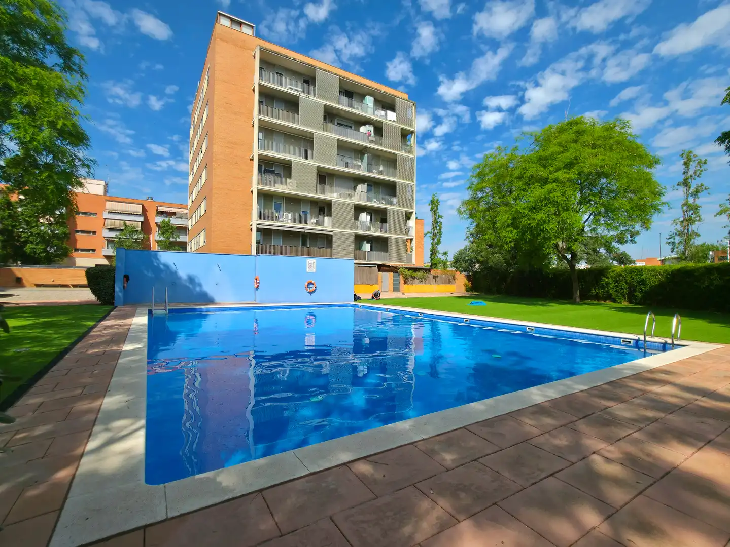 Piscina de Piso en venta en Sant Andreu de la Barca con Aire acondicionado, Calefacción y Parquet