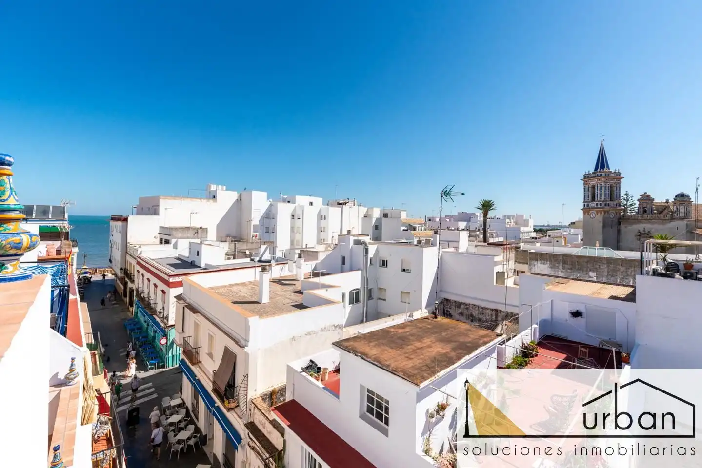 Exterior view of Houses for sale in Chipiona  with Private garden