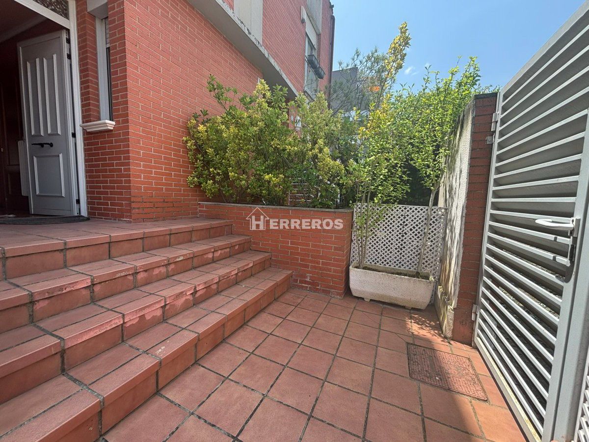 Terrace of Single-family semi-detached for sale in  Logroño  with Heating, Parquet flooring and Terrace
