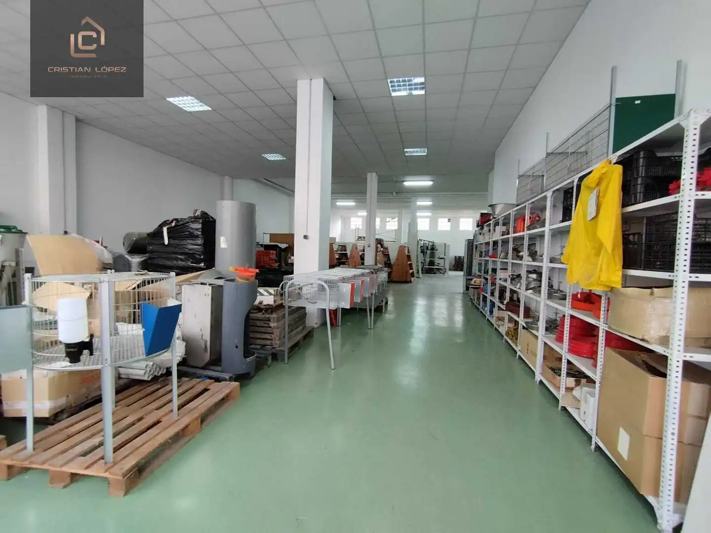 Local comercial en venta en Rúa Rosalía de Castro 23, imagen 9