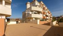 Vista exterior de Àtic en venda en Atarfe amb Aire condicionat, Calefacció i Terrassa