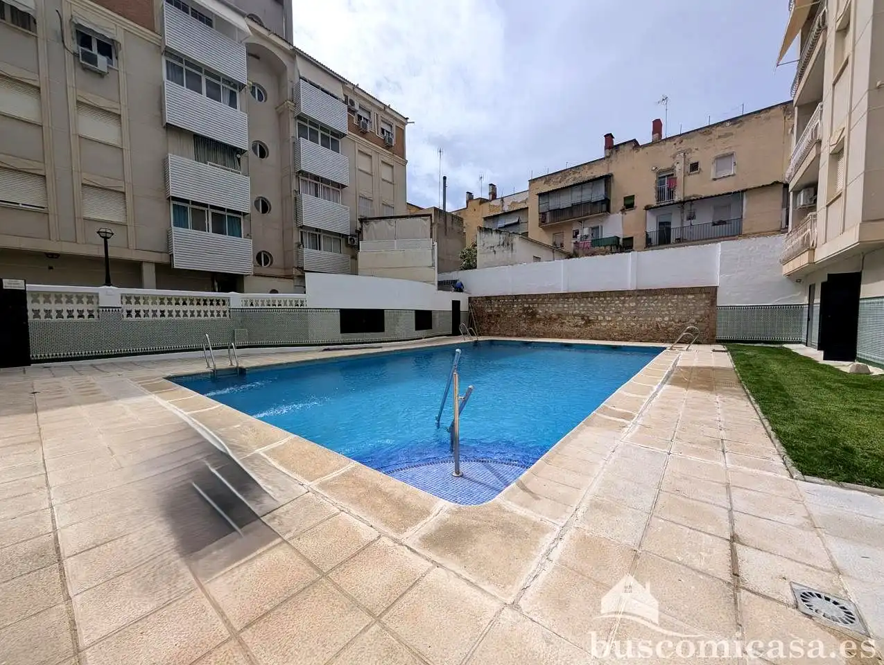 Swimming pool of Flat for sale in Linares  with Air Conditioner, Heating and Balcony