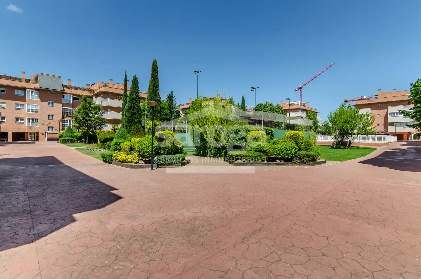 Vista exterior de Pis en venda en Pozuelo de Alarcón amb Aire condicionat, Calefacció i Terrassa