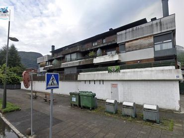 Pis amb ascensor en venda a Calle BARON ADZANETA