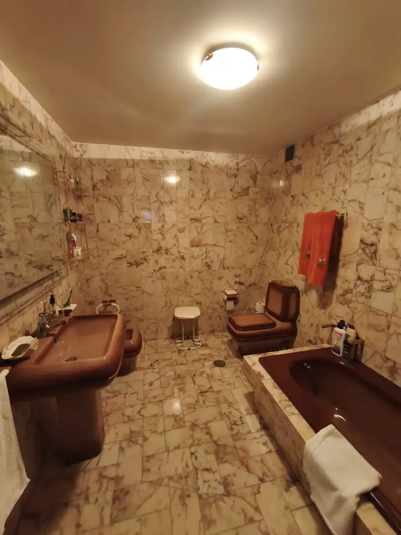 Bathroom of Flat for sale in Ourense Capital   with Heating, Parquet flooring and Storage room