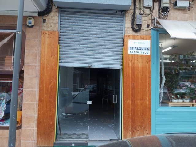 Local comercial en Alquiler en Calle LUIS DE URANZU en Pinar - Anaka - Belaskoenea