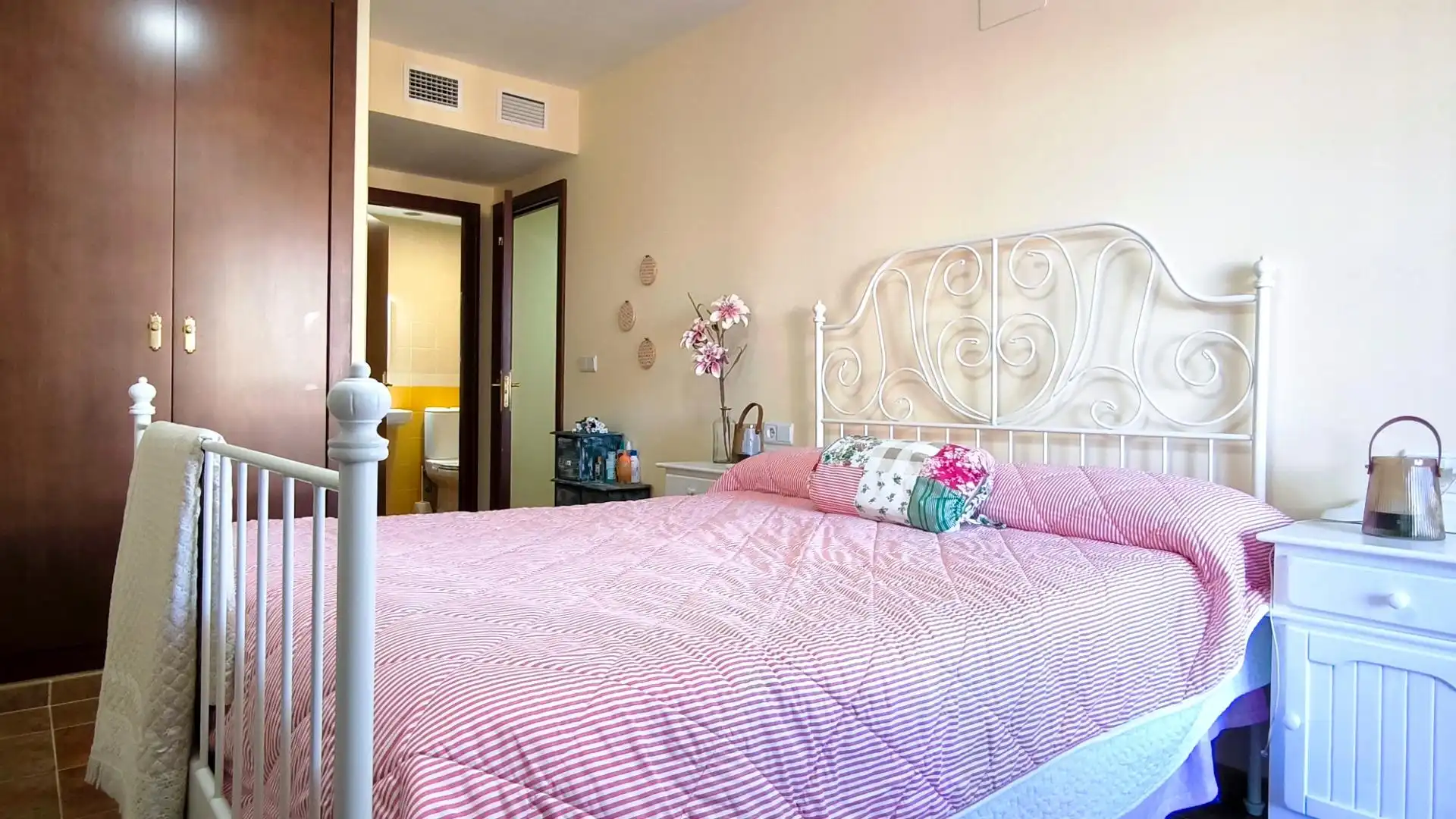 Schlafzimmer von Wohnungen zum Verkauf in Ayamonte mit Terrasse, Möbliert und Gemeinschaftspool