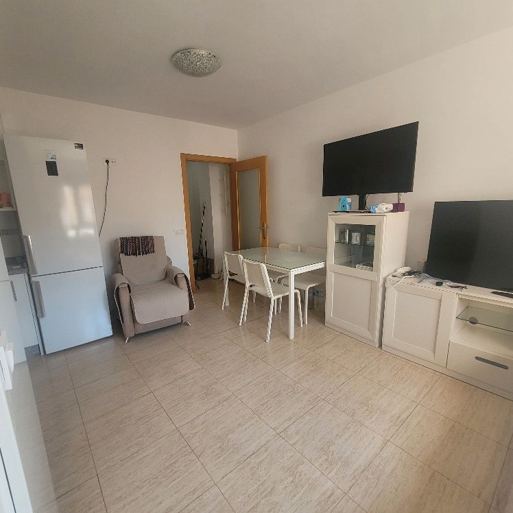 Living room of Flat for sale in Roquetas de Mar  with Air Conditioner, Furnished and Oven
