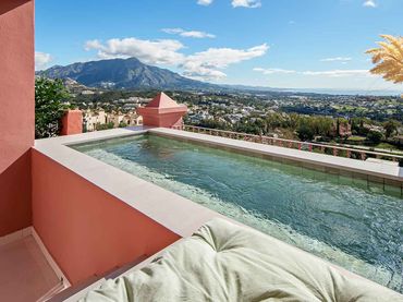 Attique avec piscine à vendre à CERRO ARTOLA 1