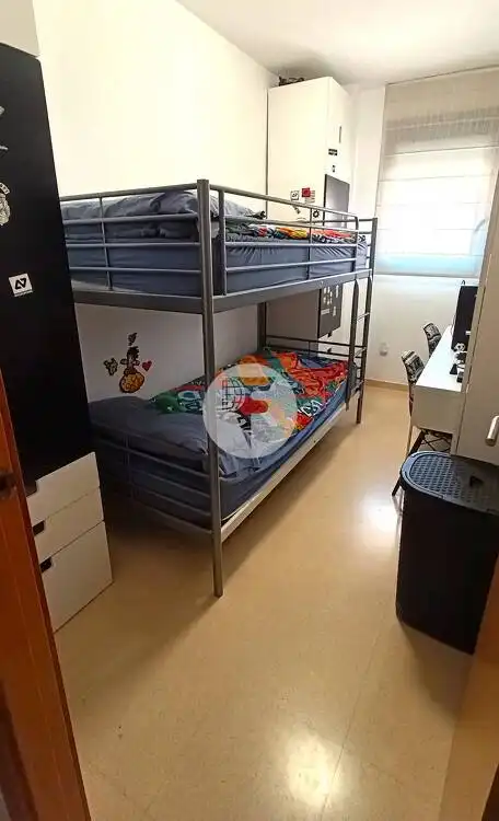 Dormitori de Pis en venda en Terrassa amb Calefacció