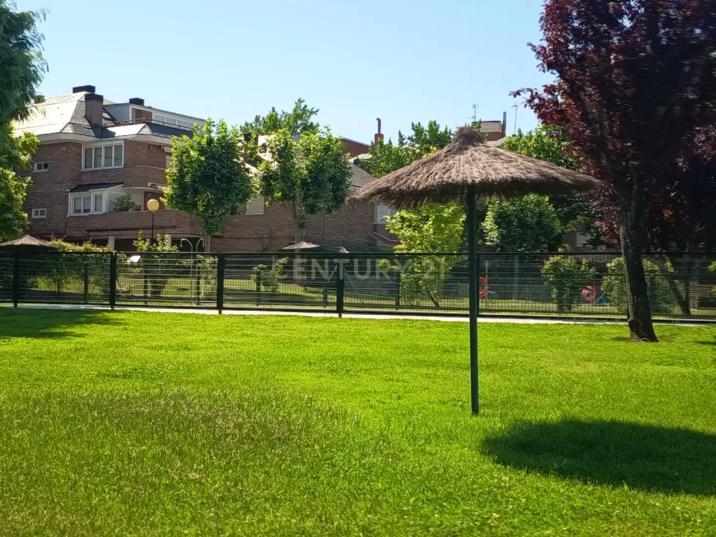Vista exterior de Apartamento de alquiler en Majadahonda con Trastero, Horno y Lavadora