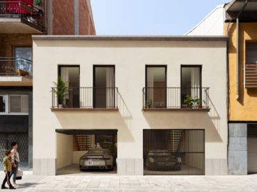 Adosado de obra nueva con jardín en venta en Carrer Plana de l'Hospital 16