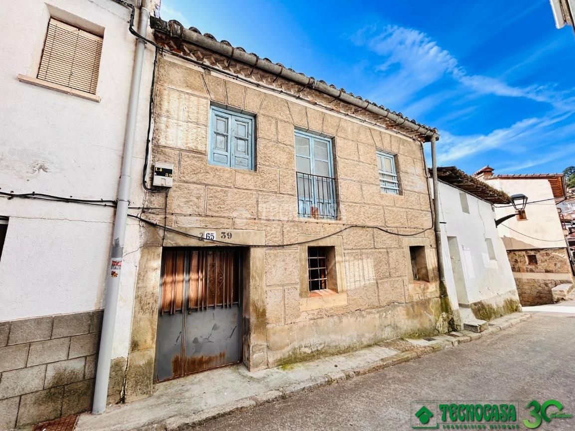 Vista exterior de Casa adosada en venta en Pedro Bernardo con Terraza