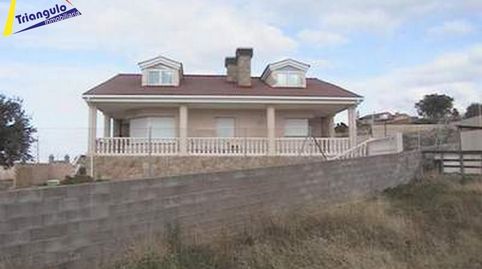 OTERO DE HERREROS. Ofrecemos chalet individual de 500 m2 con 1500 m2 de parcela. El chalet se alza en 2 alturas y cuenta en la pri, imatge 3