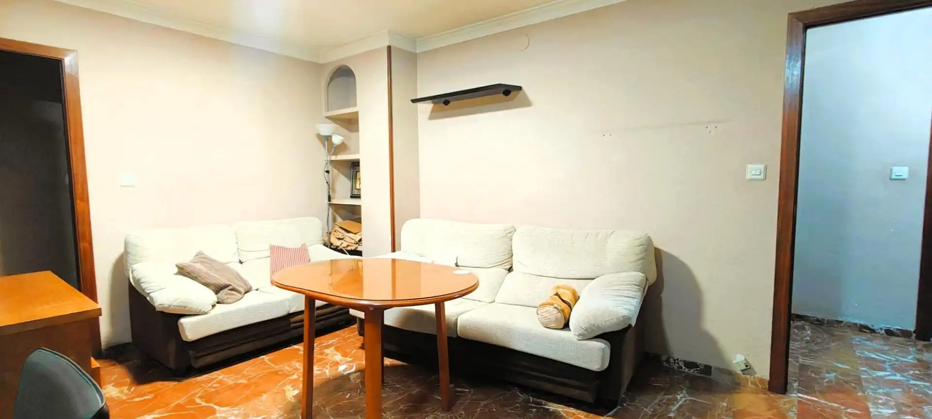 Sala d'estar de Pis de lloguer en Granada amb Jardí privat, Moblat i Balcó