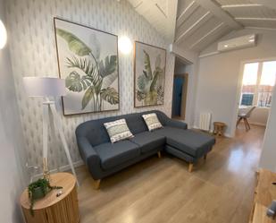 Living room of Attic to rent in  Madrid Capital  with Air Conditioner, Heating and Terrace